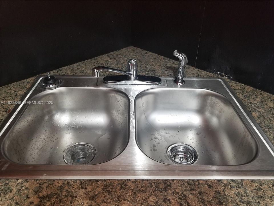 En Renta: $2,650 (3 camas, 2 baños, 946 Pies cuadrados)