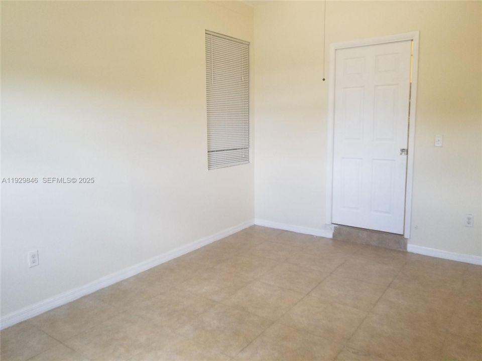 En Renta: $2,650 (3 camas, 2 baños, 946 Pies cuadrados)