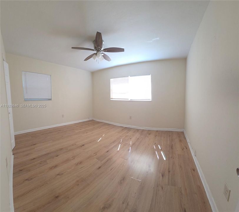 En Renta: $2,650 (3 camas, 2 baños, 946 Pies cuadrados)