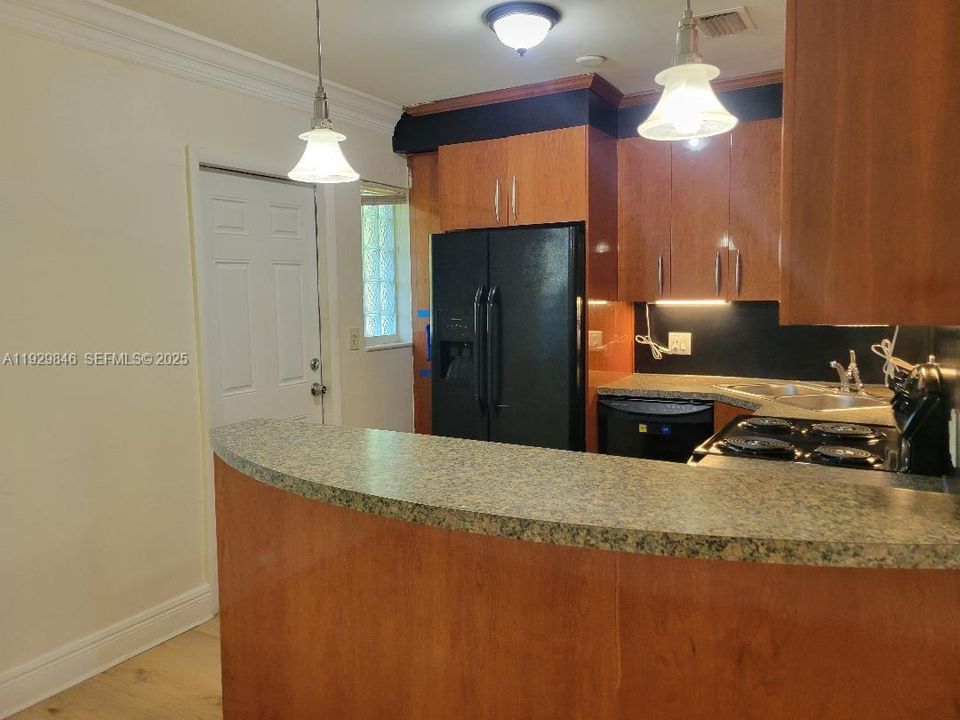 En Renta: $2,650 (3 camas, 2 baños, 946 Pies cuadrados)