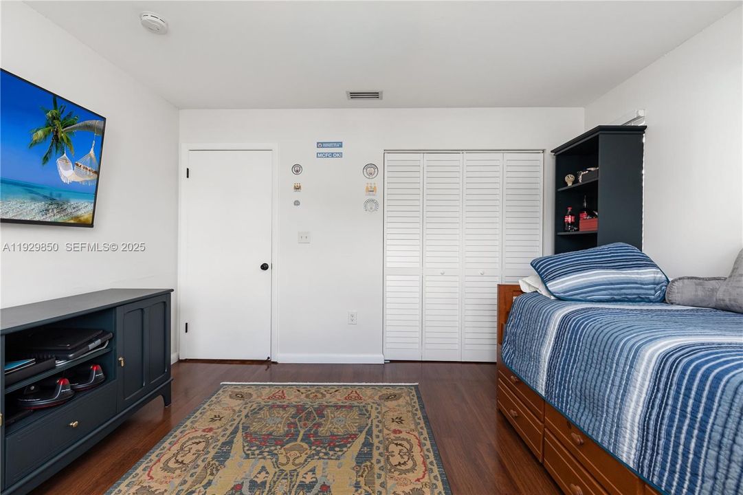 На продажу: $624,000 (3 спален, 2 ванн, 1810 Квадратных фут)