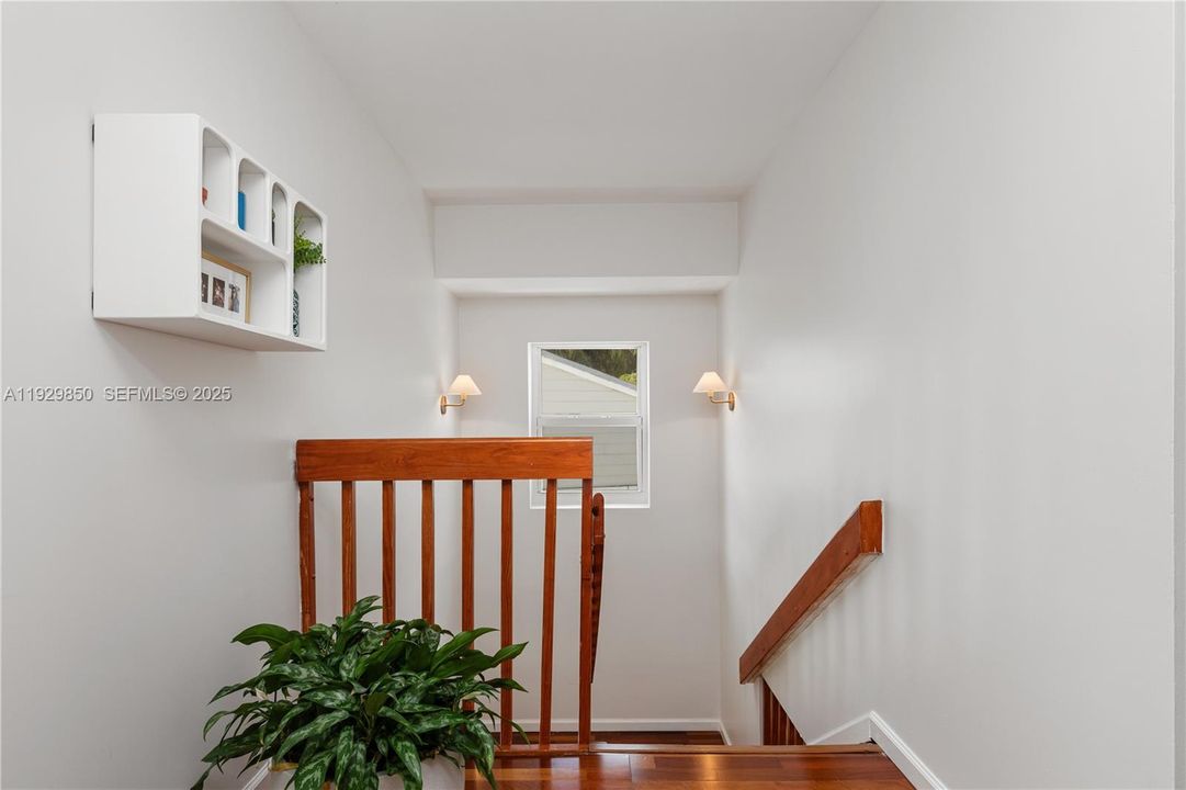 На продажу: $624,000 (3 спален, 2 ванн, 1810 Квадратных фут)