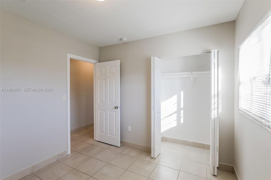 出租: $2,250 (3 贝兹, 2 浴室, 1012 平方英尺)