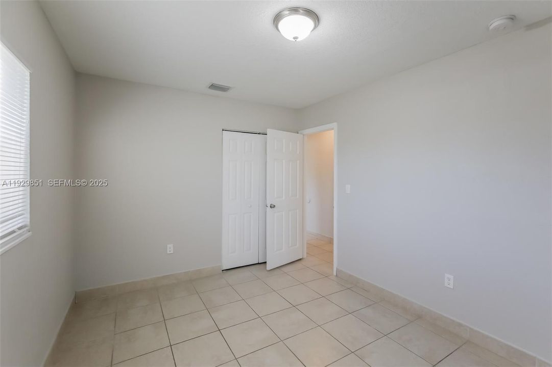 出租: $2,250 (3 贝兹, 2 浴室, 1012 平方英尺)