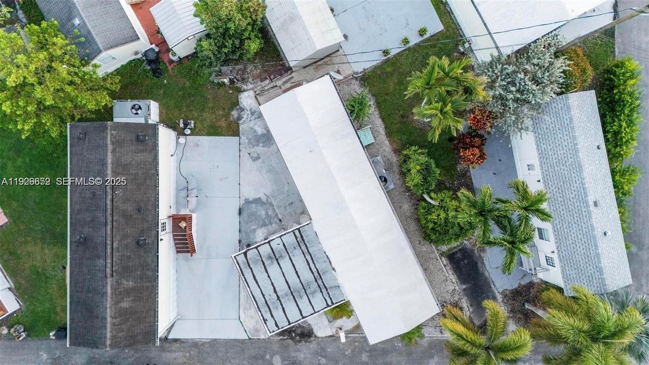 待售: $104,000 (2 贝兹, 1 浴室, 1000 平方英尺)