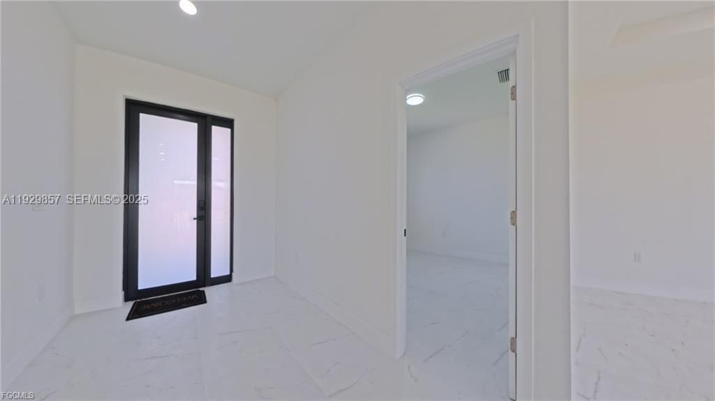 En Venta: $289,999 (3 camas, 2 baños, 0 Pies cuadrados)