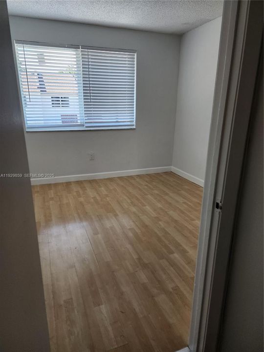 В аренду: $2,400 (2 спален, 1 ванн, 1120 Квадратных фут)