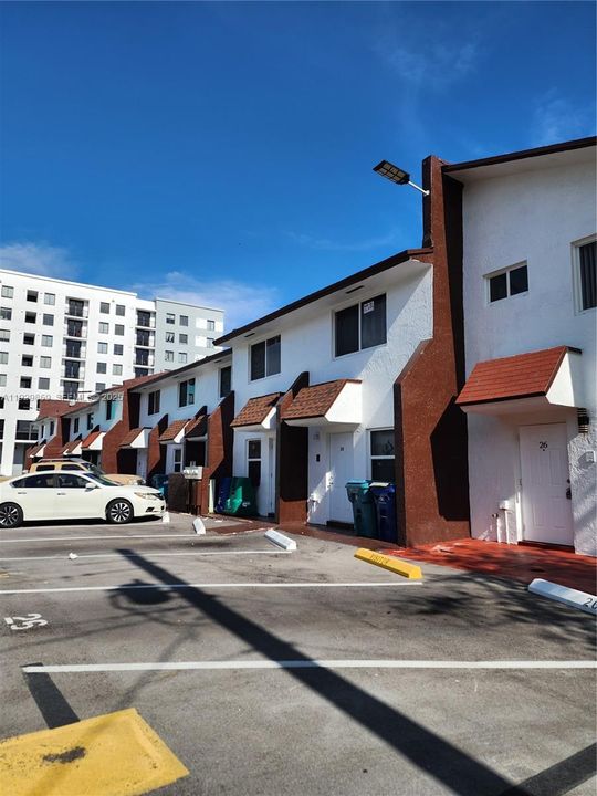 В аренду: $2,400 (2 спален, 1 ванн, 1120 Квадратных фут)