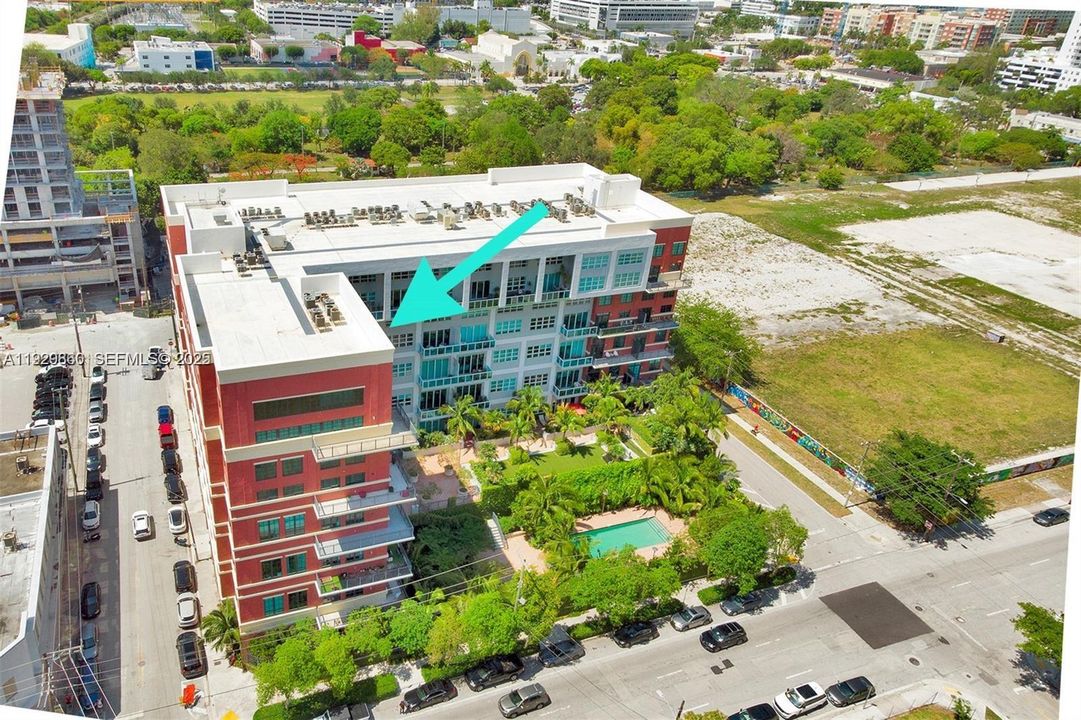 For Sale: $1,590,000 (2 beds, 2 baths, 1906 Square Feet)