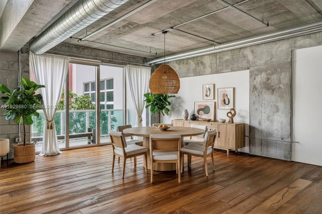 For Sale: $1,590,000 (2 beds, 2 baths, 1906 Square Feet)