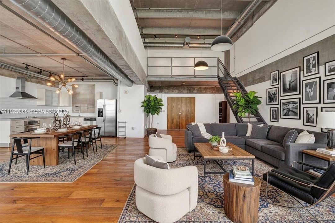 For Sale: $1,590,000 (2 beds, 2 baths, 1906 Square Feet)