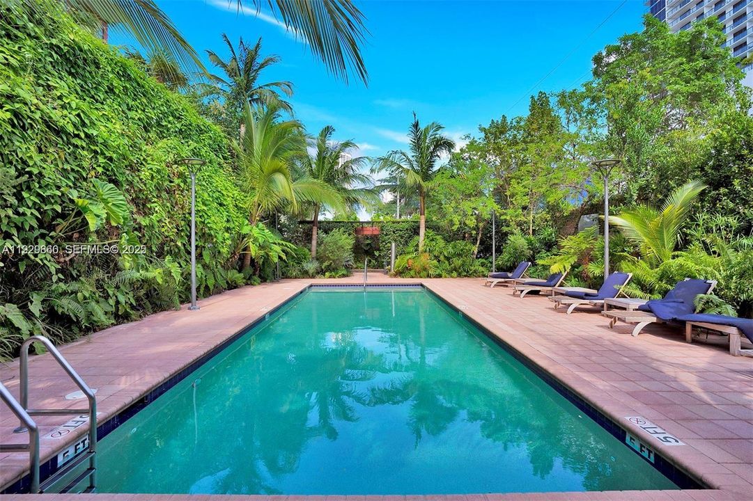 For Sale: $1,590,000 (2 beds, 2 baths, 1906 Square Feet)