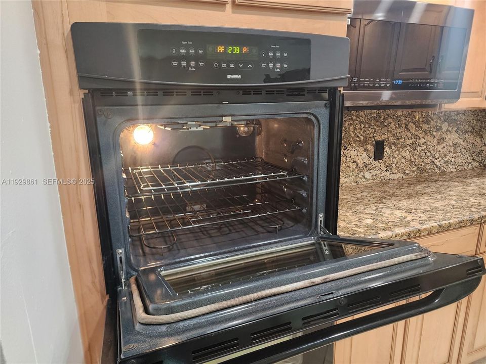 For Rent: $3,300 (3 beds, 2 baths, 1606 Square Feet)