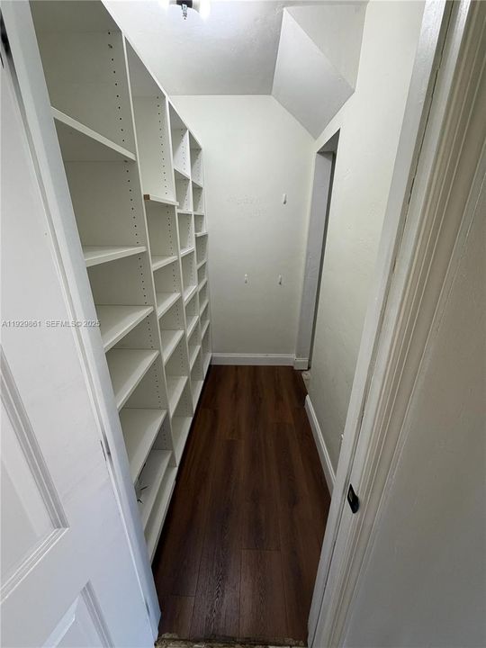 For Rent: $3,300 (3 beds, 2 baths, 1606 Square Feet)