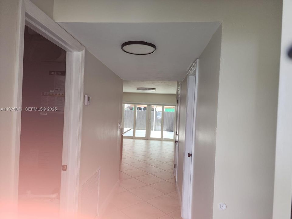 For Rent: $3,300 (3 beds, 2 baths, 1606 Square Feet)