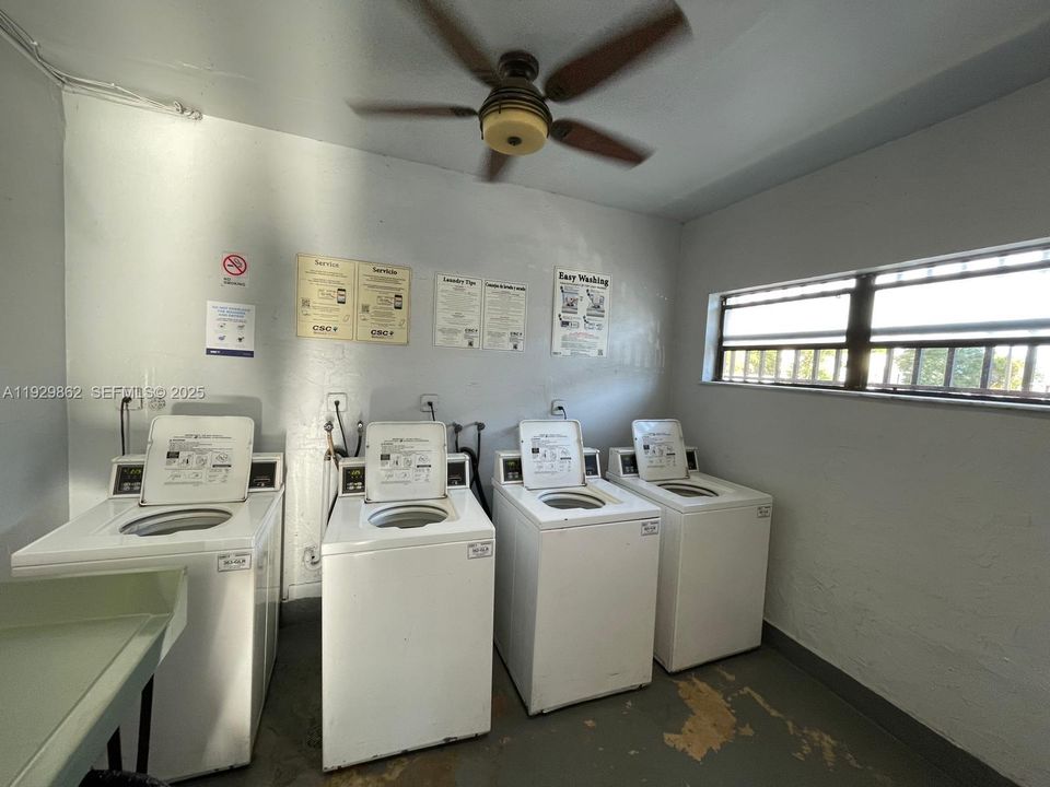 В аренду: $2,000 (2 спален, 1 ванн, 771 Квадратных фут)