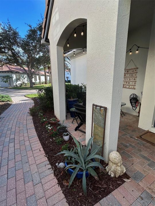 En Venta: $449,000 (2 camas, 2 baños, 1144 Pies cuadrados)