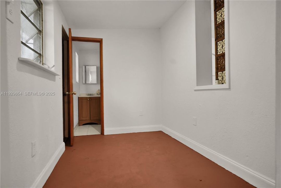 На продажу: $950,000 (3 спален, 2 ванн, 2712 Квадратных фут)