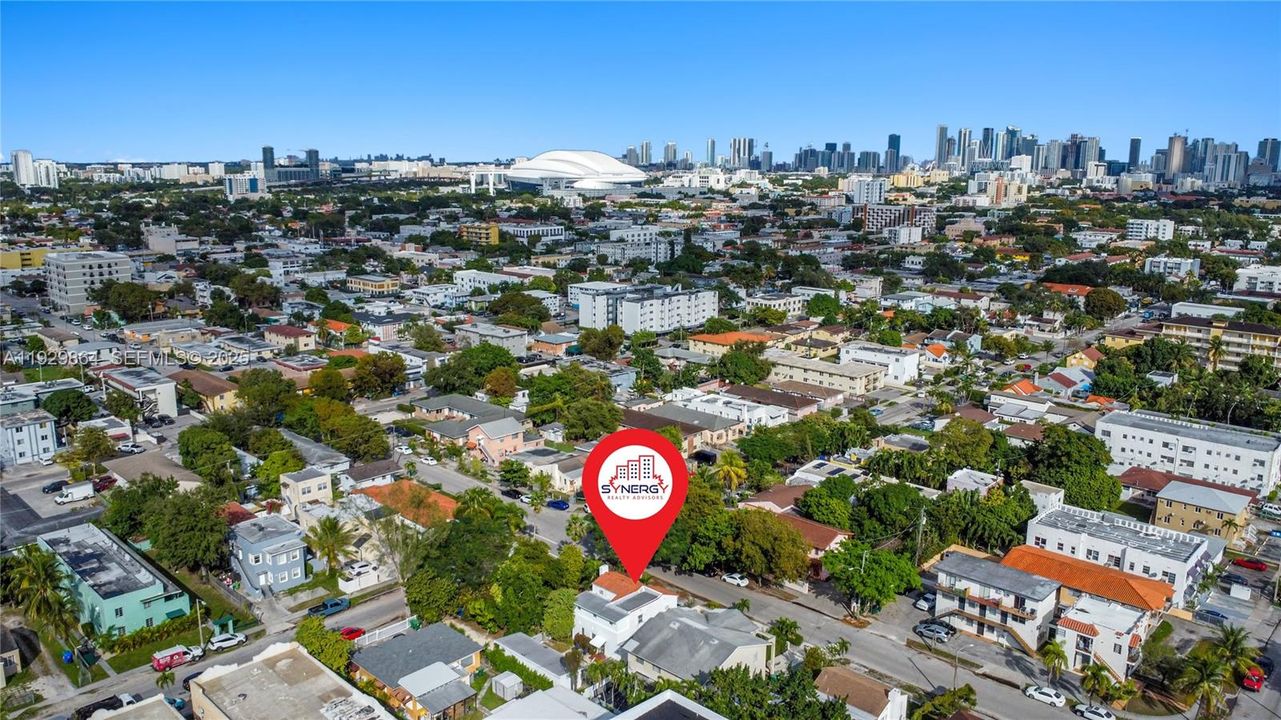 На продажу: $950,000 (3 спален, 2 ванн, 2712 Квадратных фут)