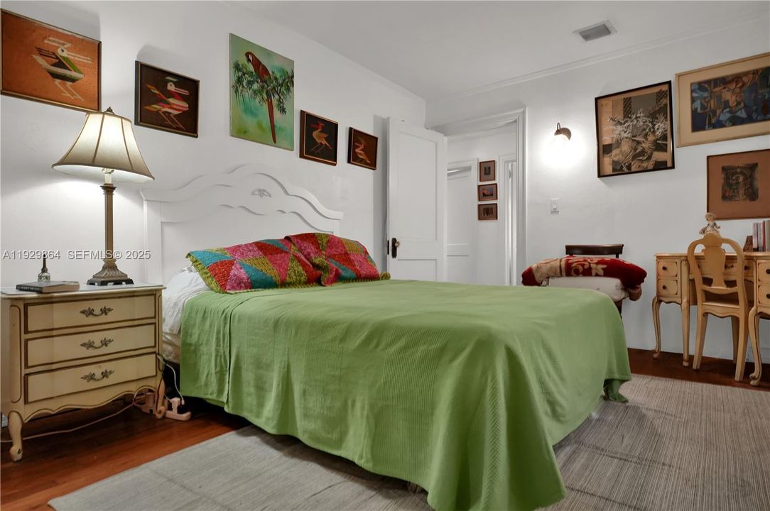 На продажу: $950,000 (3 спален, 2 ванн, 2712 Квадратных фут)