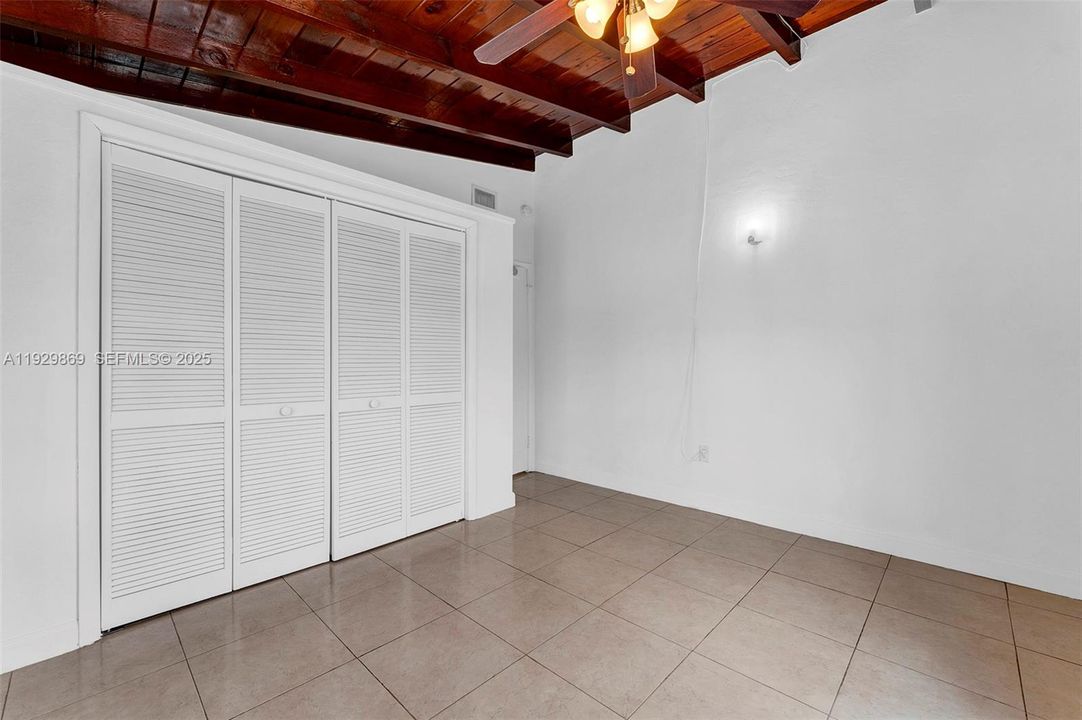 出租: $3,000 (3 贝兹, 1 浴室, 1484 平方英尺)