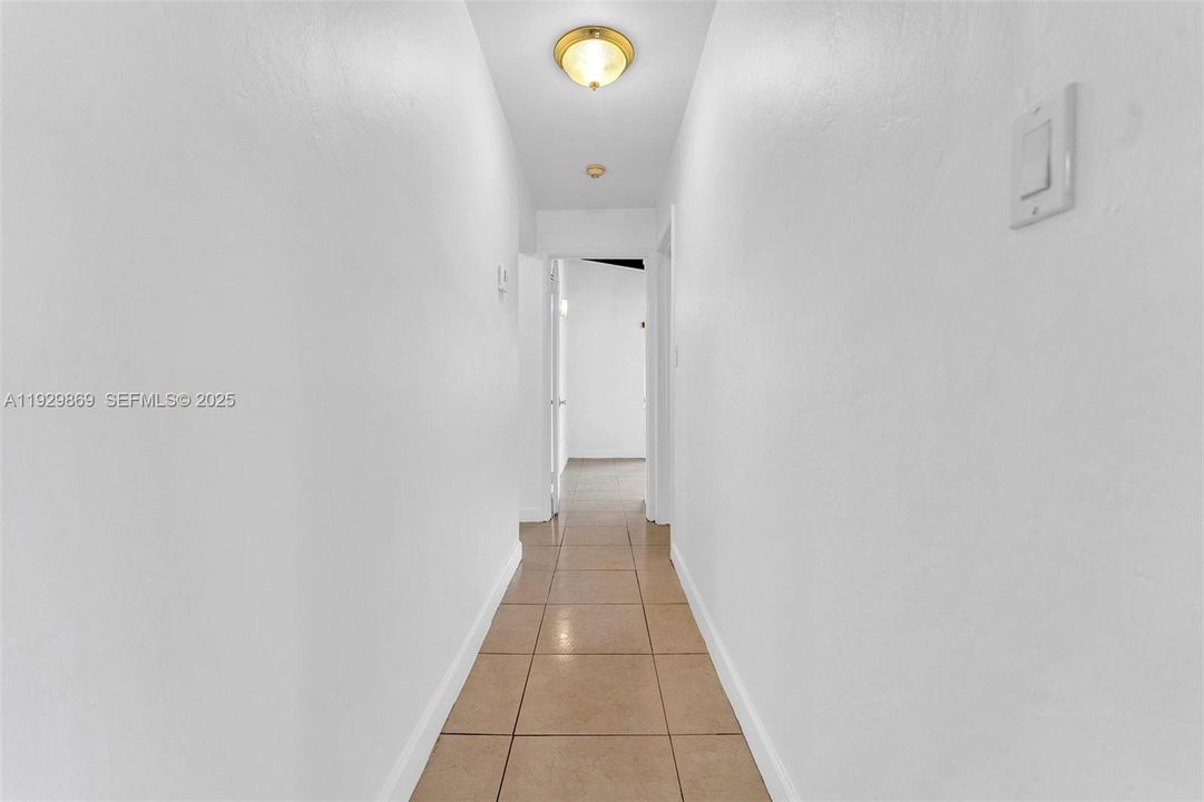 出租: $3,000 (3 贝兹, 1 浴室, 1484 平方英尺)