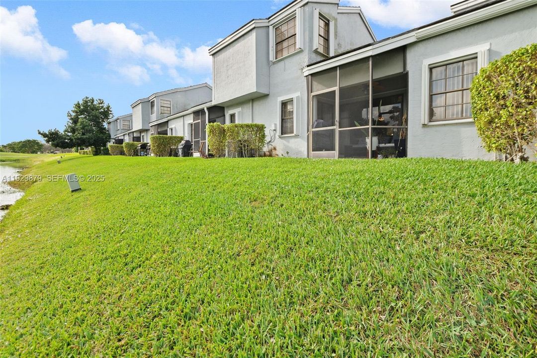 For Sale: $450,000 (3 beds, 2 baths, 1784 Square Feet)