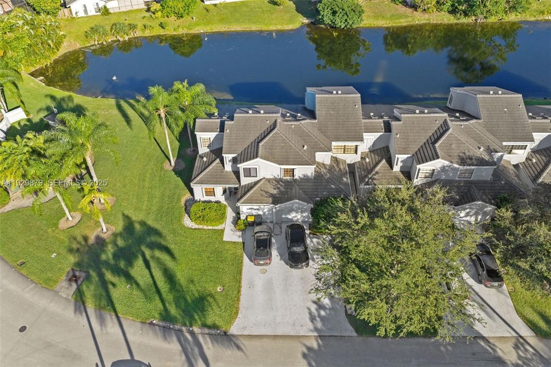 For Sale: $450,000 (3 beds, 2 baths, 1784 Square Feet)