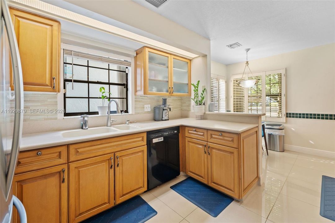 For Sale: $450,000 (3 beds, 2 baths, 1784 Square Feet)