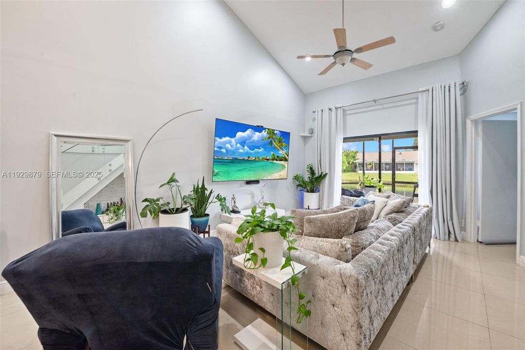 For Sale: $450,000 (3 beds, 2 baths, 1784 Square Feet)