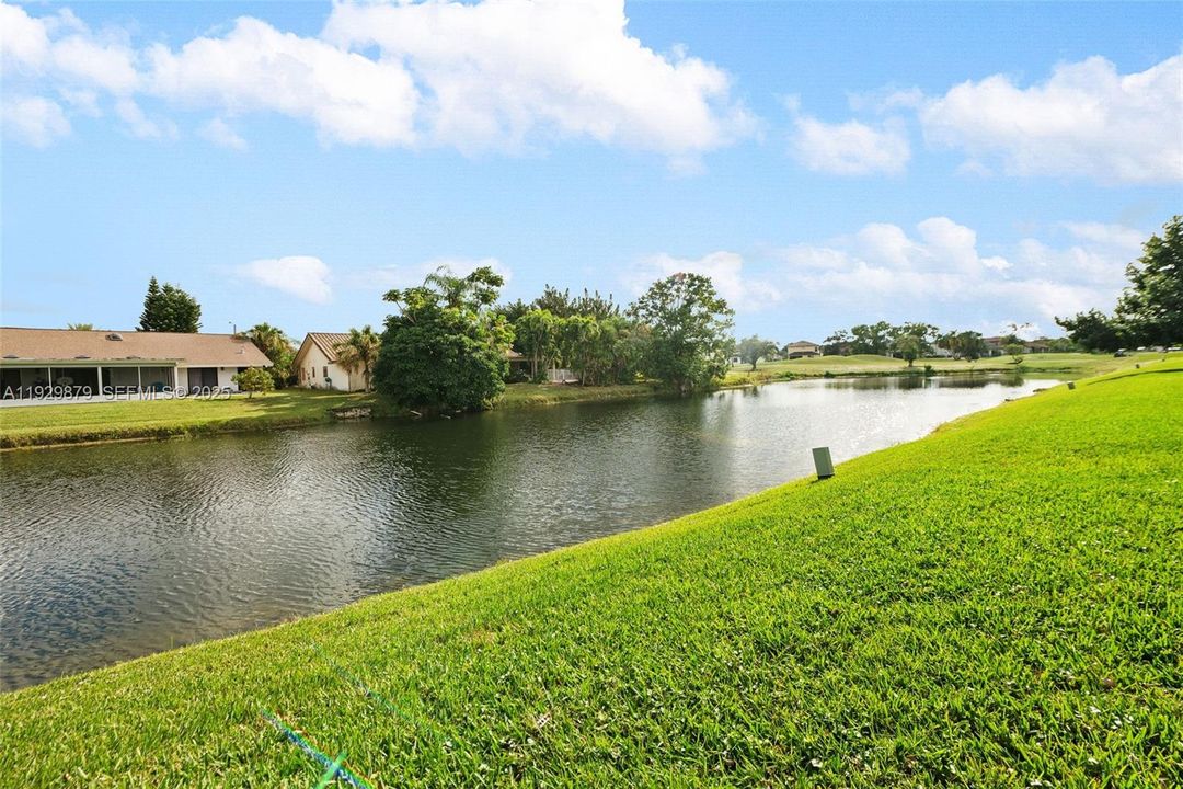 For Sale: $450,000 (3 beds, 2 baths, 1784 Square Feet)