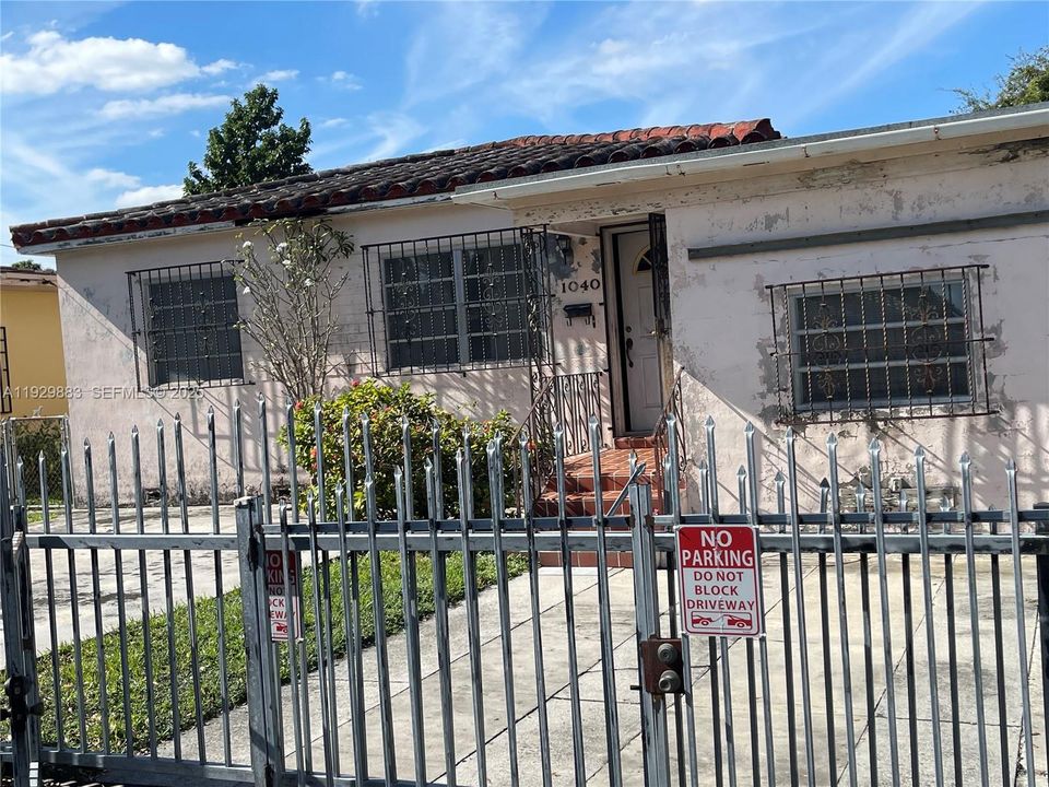 En Venta: $475,000 (2 camas, 1 baños, 1444 Pies cuadrados)