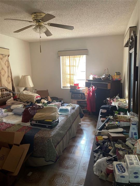 En Venta: $475,000 (2 camas, 1 baños, 1444 Pies cuadrados)