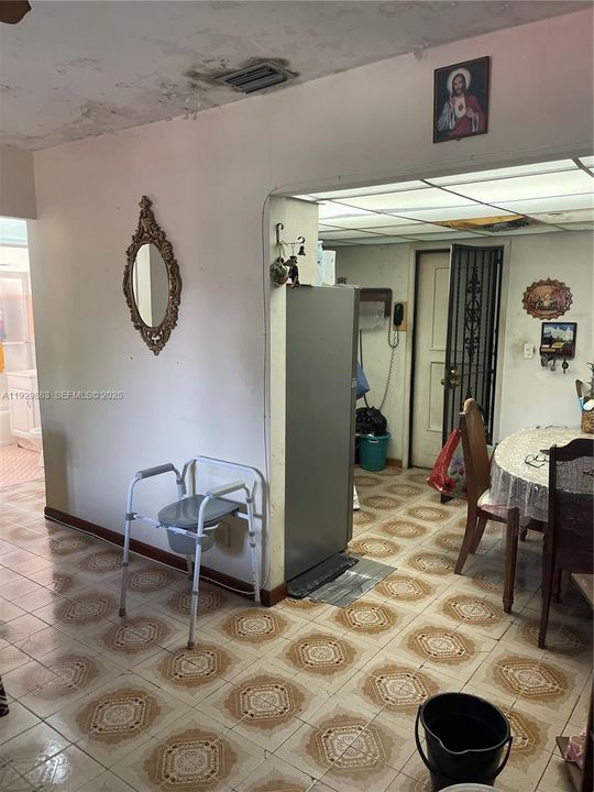 En Venta: $475,000 (2 camas, 1 baños, 1444 Pies cuadrados)