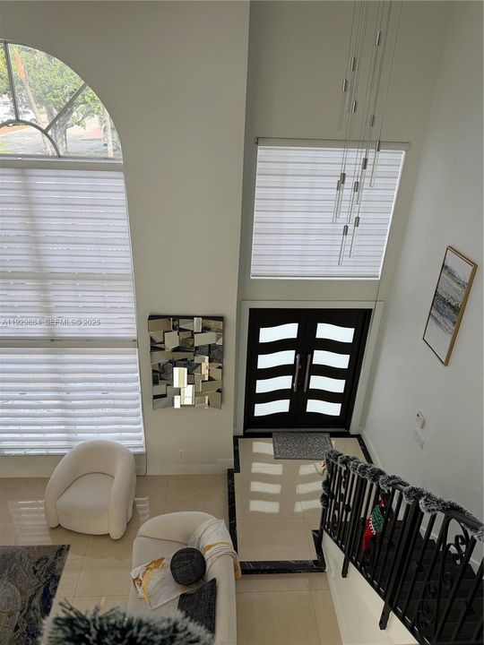 For Sale: $965,000 (4 beds, 3 baths, 2215 Square Feet)