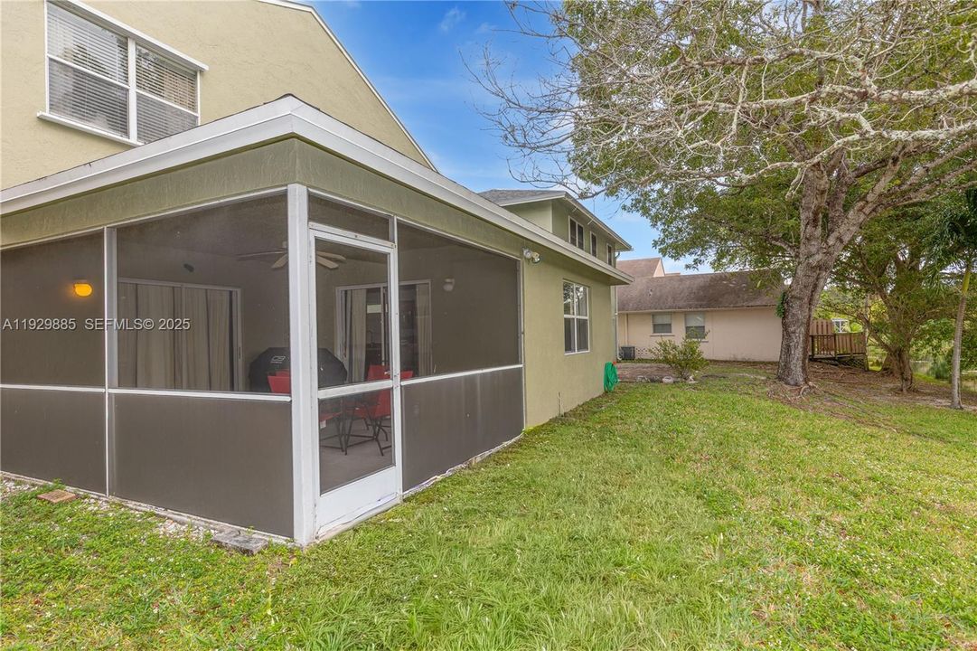 For Sale: $559,000 (3 beds, 2 baths, 2055 Square Feet)