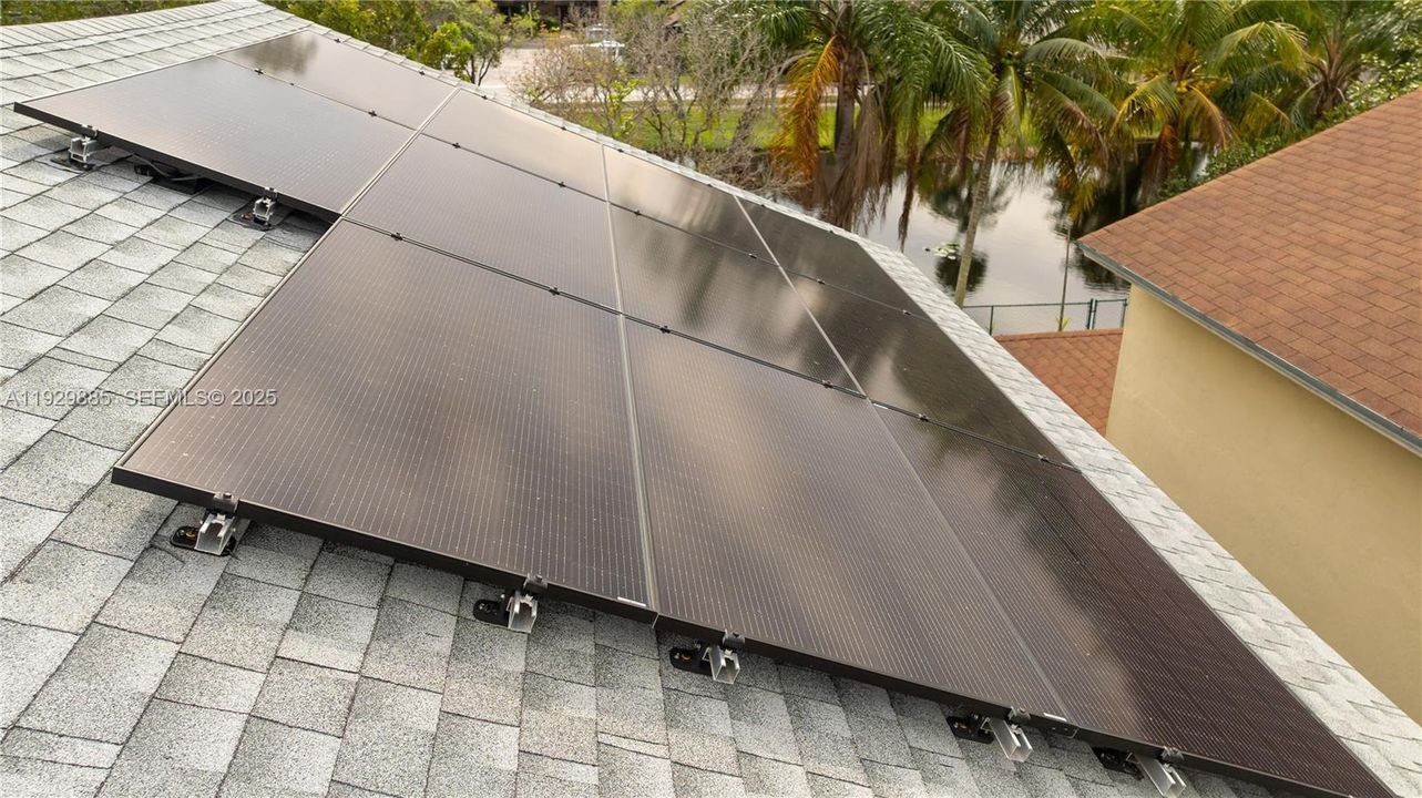 For Sale: $559,000 (3 beds, 2 baths, 2055 Square Feet)