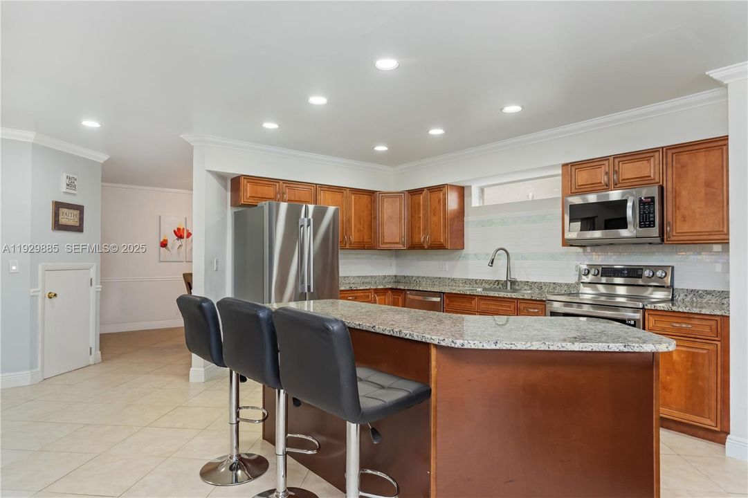 For Sale: $559,000 (3 beds, 2 baths, 2055 Square Feet)