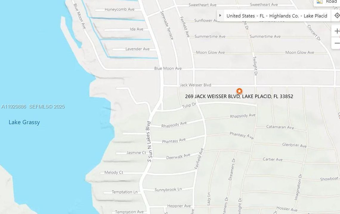 На продажу: $13,900 (0.22 acres)