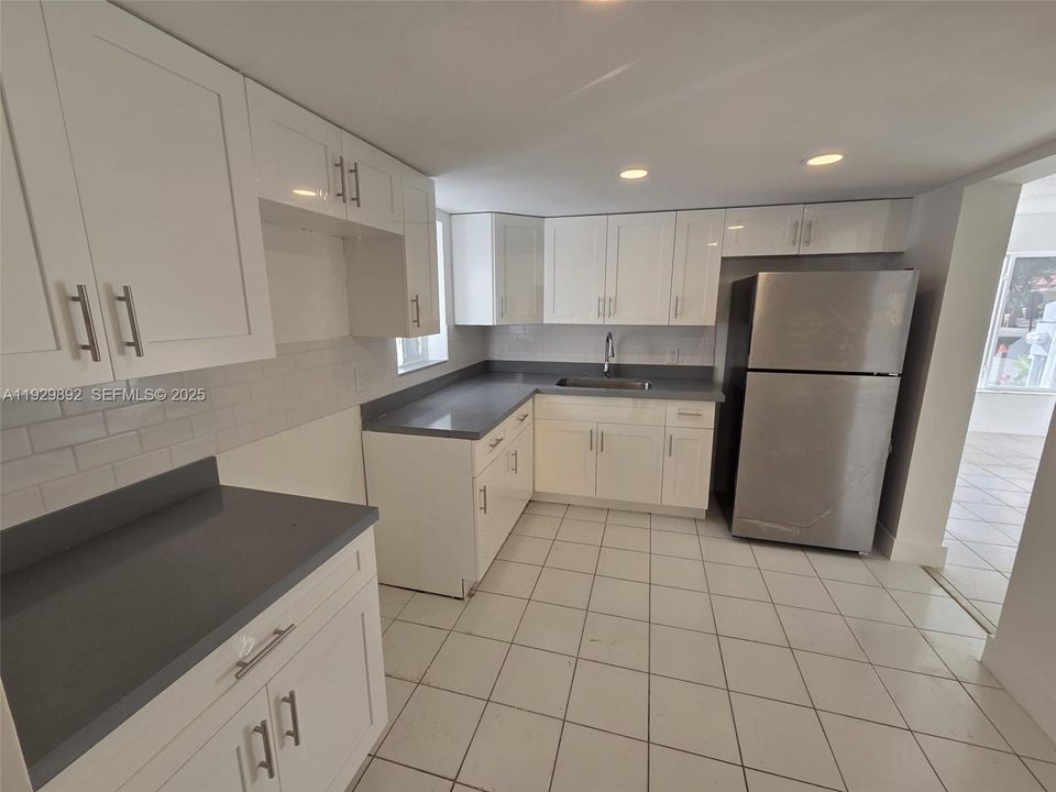 En Renta: $3,100 (3 camas, 2 baños, 21567 Pies cuadrados)