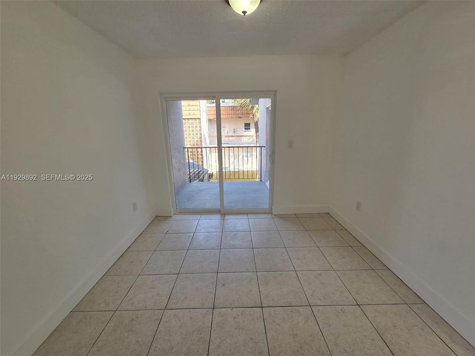 En Renta: $3,100 (3 camas, 2 baños, 21567 Pies cuadrados)