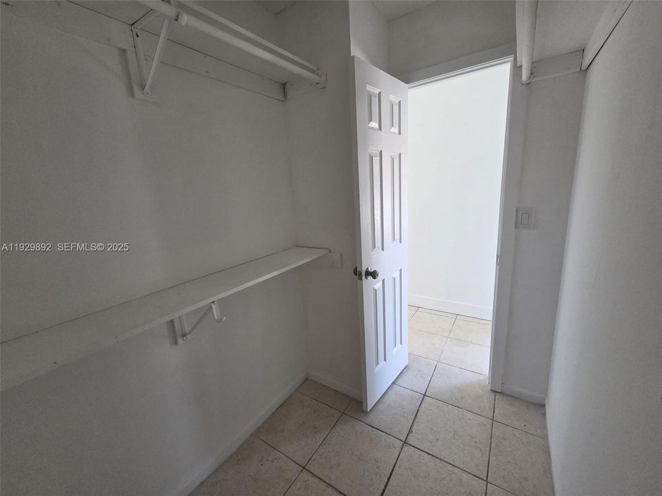 En Renta: $3,100 (3 camas, 2 baños, 21567 Pies cuadrados)