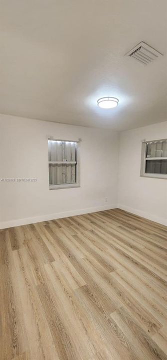 For Rent: $3,200 (3 beds, 2 baths, 1251 Square Feet)
