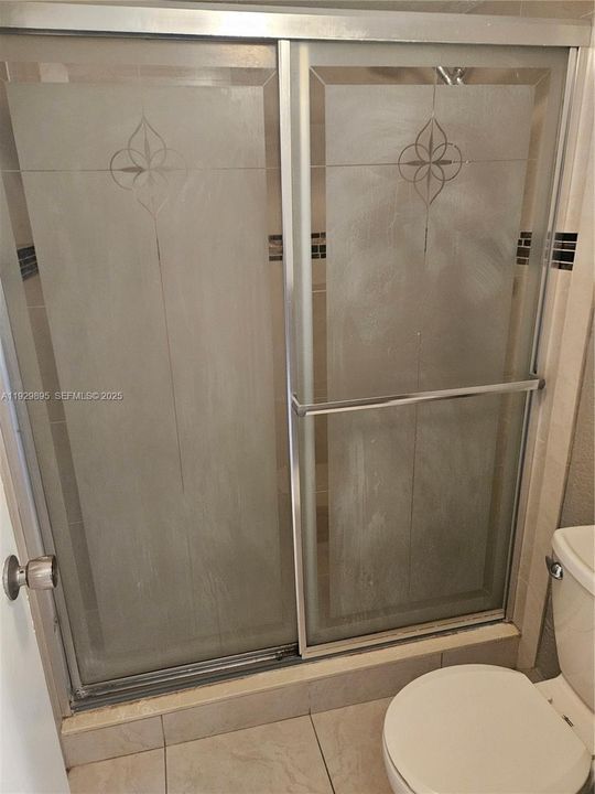 В аренду: $1,850 (2 спален, 2 ванн, 950 Квадратных фут)