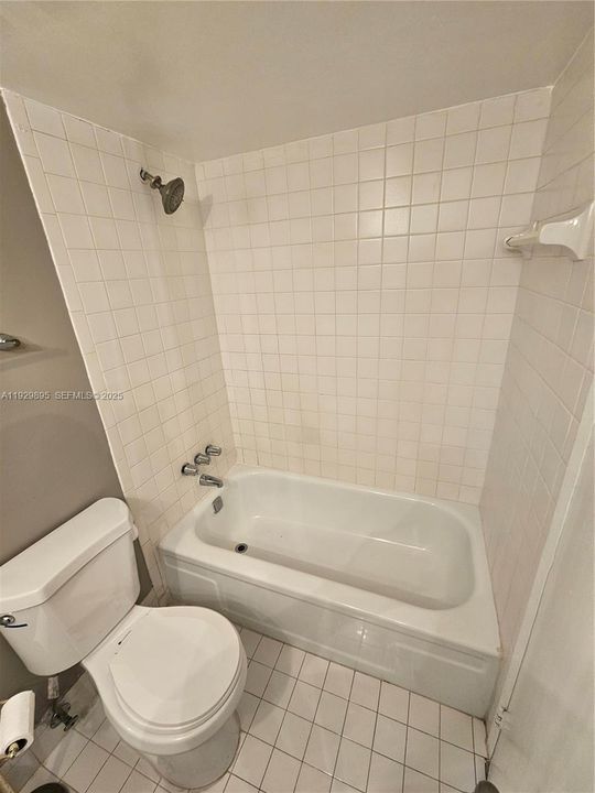 В аренду: $1,850 (2 спален, 2 ванн, 950 Квадратных фут)