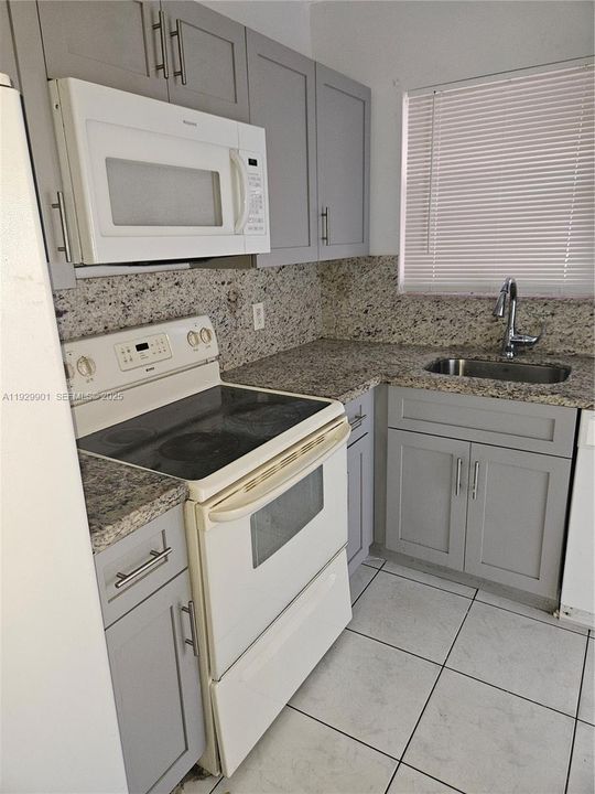 En Renta: $1,975 (2 camas, 2 baños, 880 Pies cuadrados)