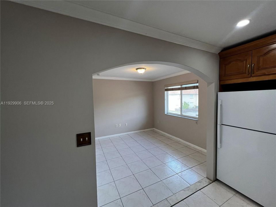 В аренду: $2,800 (3 спален, 2 ванн, 1330 Квадратных фут)