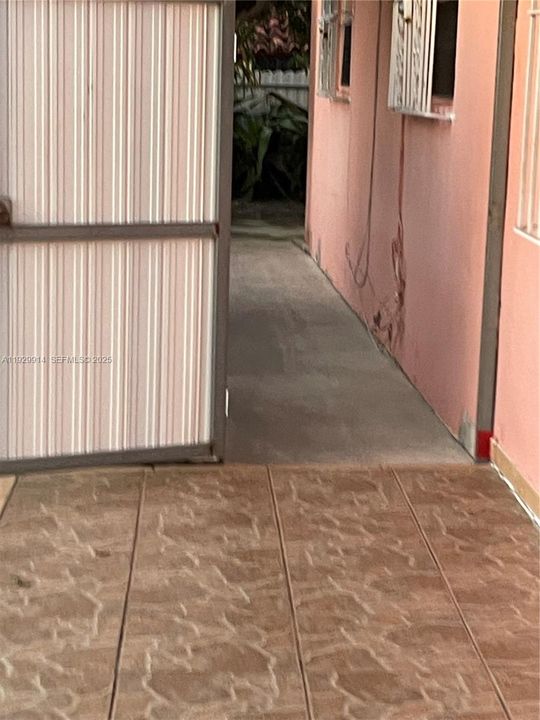 出租: $1,500 (1 贝兹, 1 浴室, 1144 平方英尺)