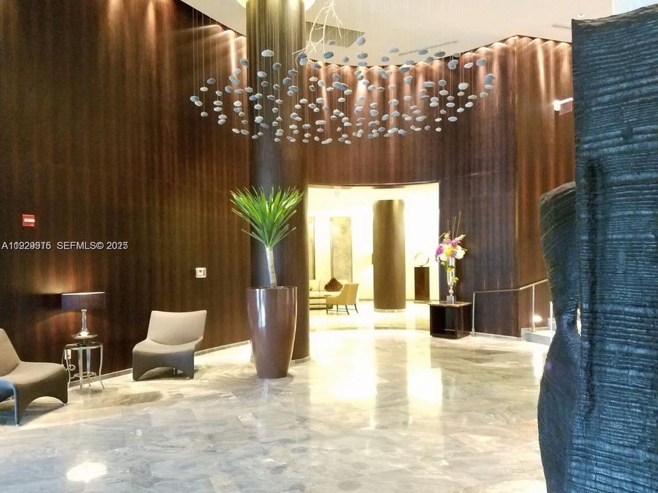 В аренду: $5,800 (2 спален, 2 ванн, 1301 Квадратных фут)