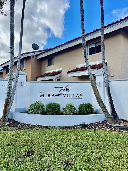 В аренду: $2,600 (2 спален, 1 ванн, 914 Квадратных фут)